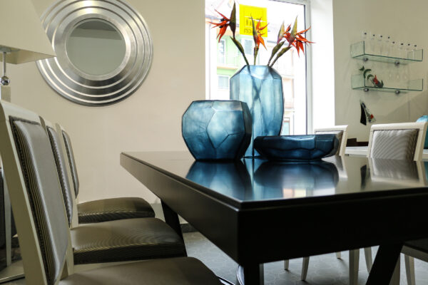GUAXS Interiérové doplnky kubistická indigová váza