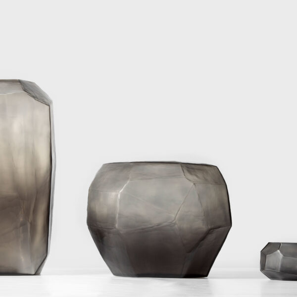 cubistic-round-guaxs-vase-light-smokegrey-dark-grey-1653GYGR (5)
