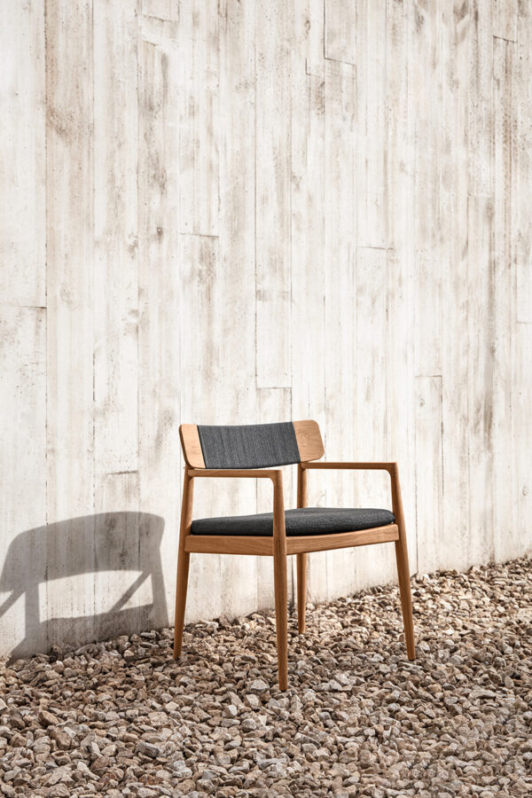Gloster archi dining chair