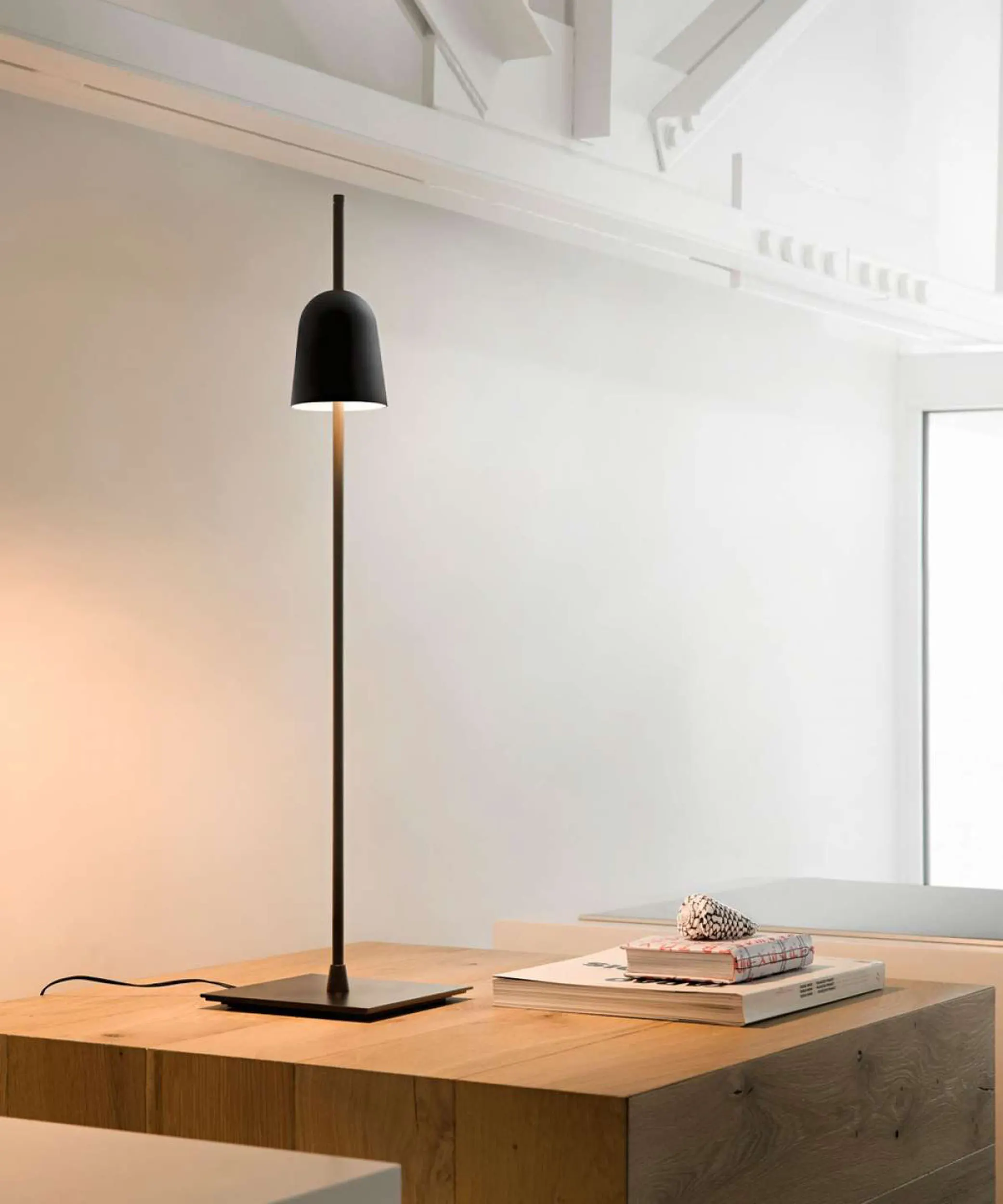 Ascent table Lamp Luceplan